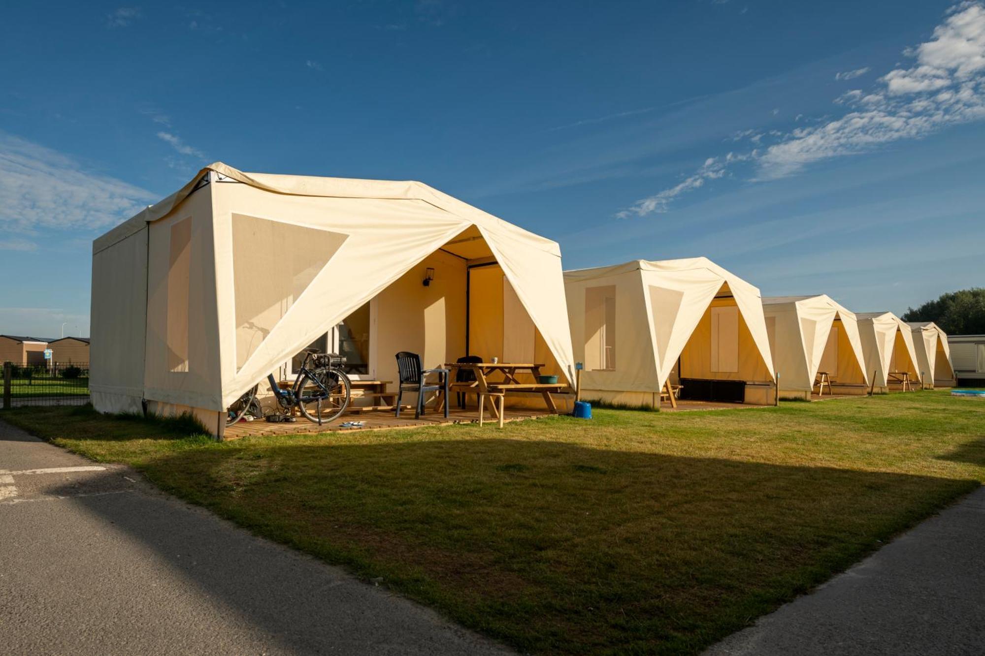 Beachside Vakantiepark Blankenberge Buitenkant foto